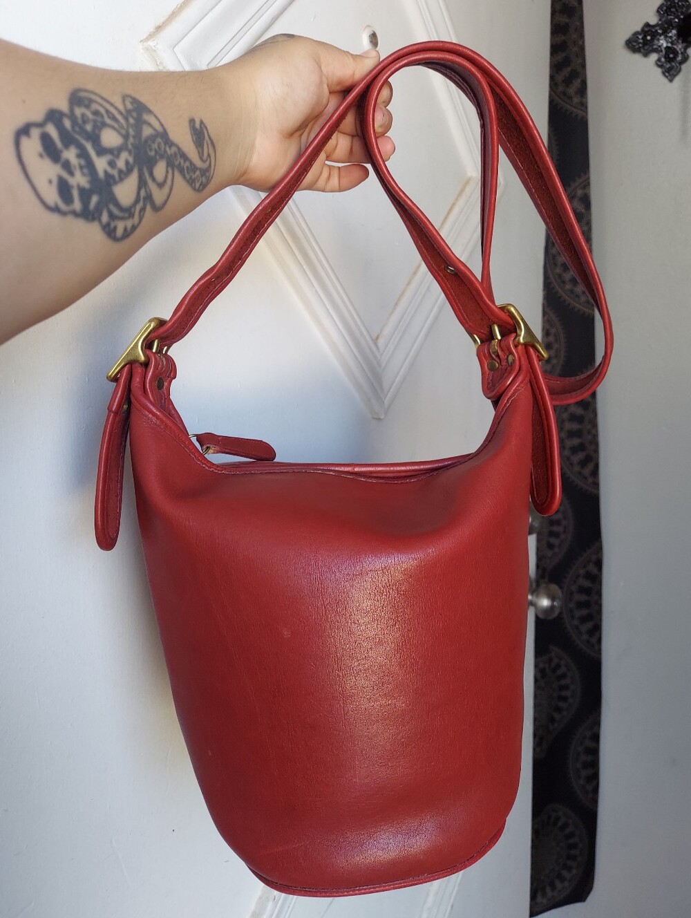 Vintage Coach Red Helen's Legacy 9953❤️🥀